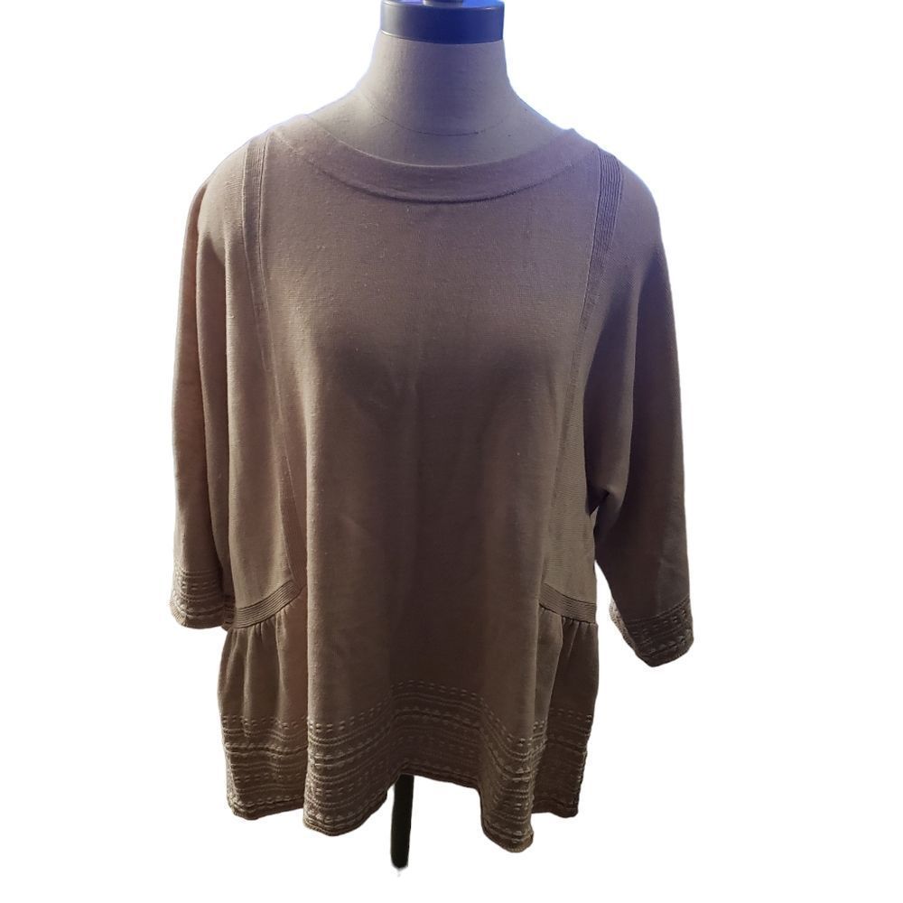 CT1086a Wrap London Women's tan lightweight sweater. 12/14